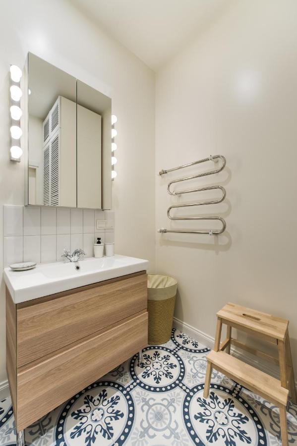 Stylish Apartment In The Heart Of Kaunas Old Town Luaran gambar