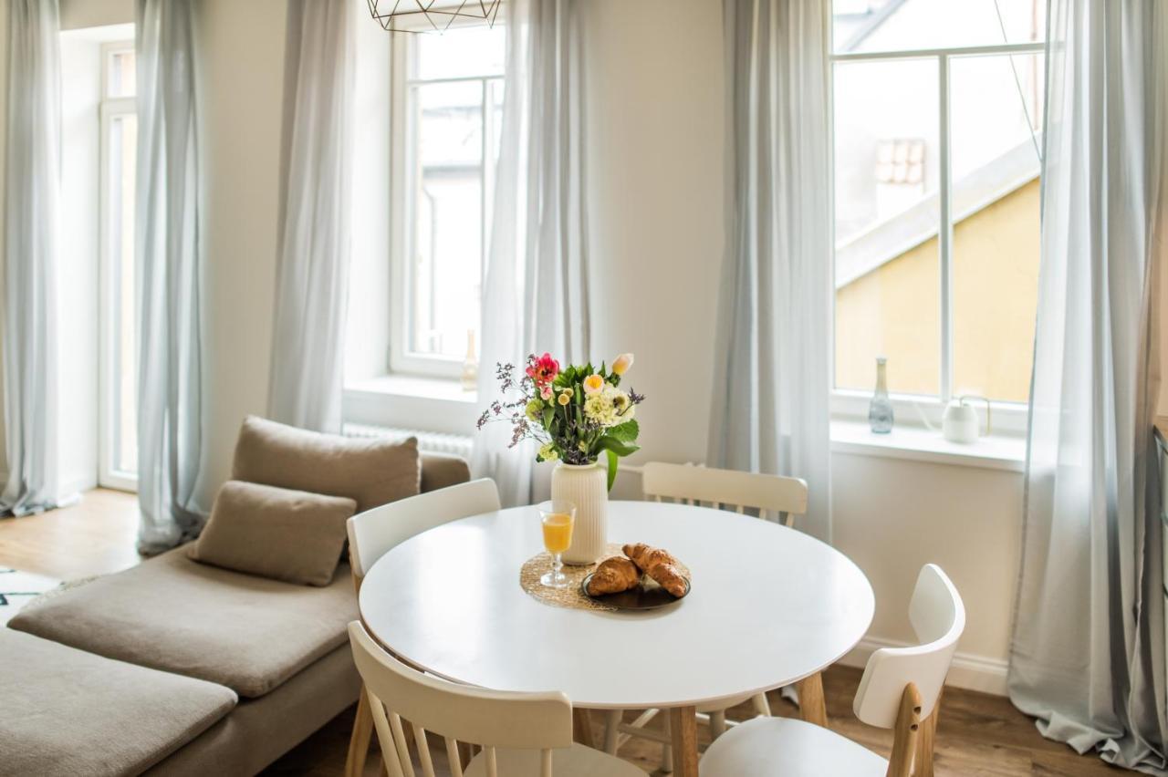 Stylish Apartment In The Heart Of Kaunas Old Town Luaran gambar