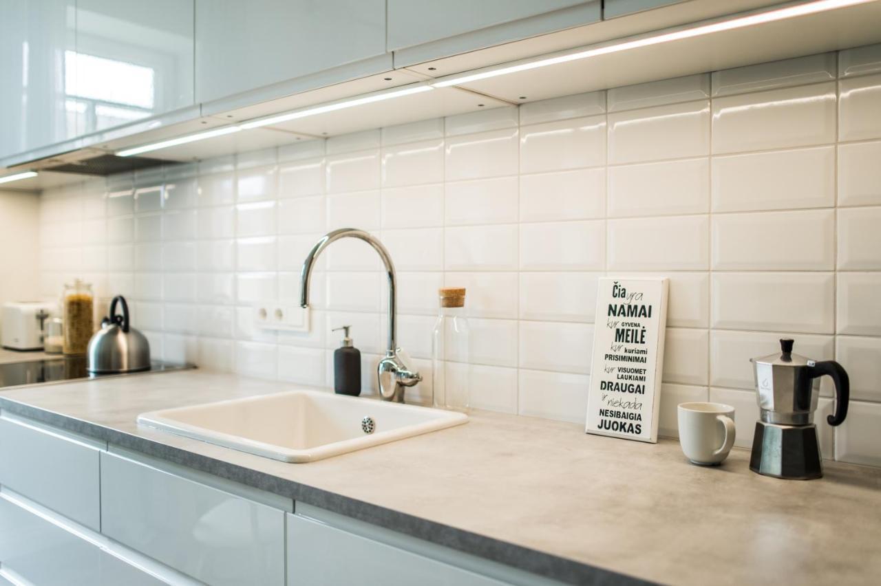 Stylish Apartment In The Heart Of Kaunas Old Town Luaran gambar
