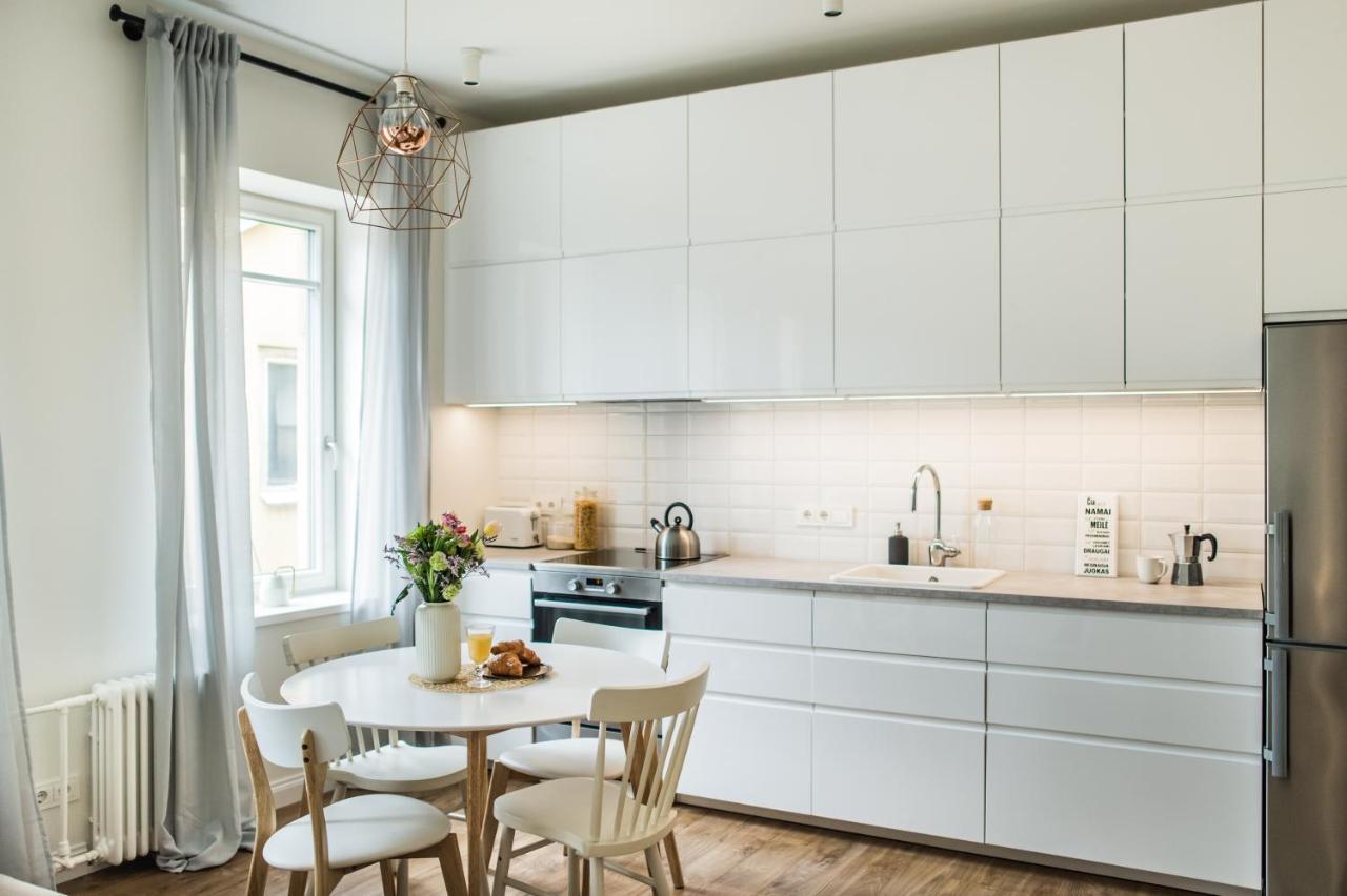 Stylish Apartment In The Heart Of Kaunas Old Town Luaran gambar